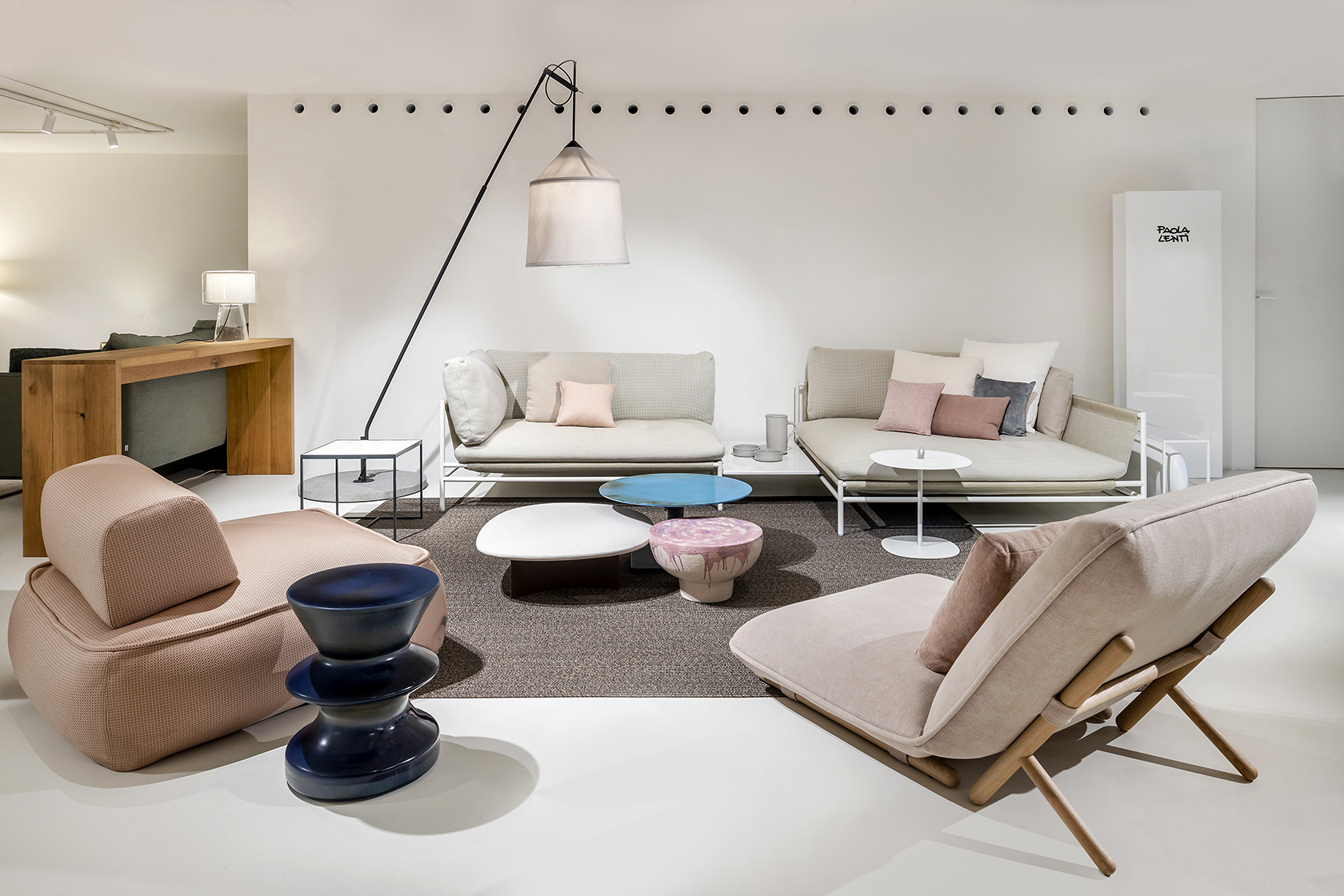 MINIM Barcelona MINIM mobiliario e iluminación de diseño